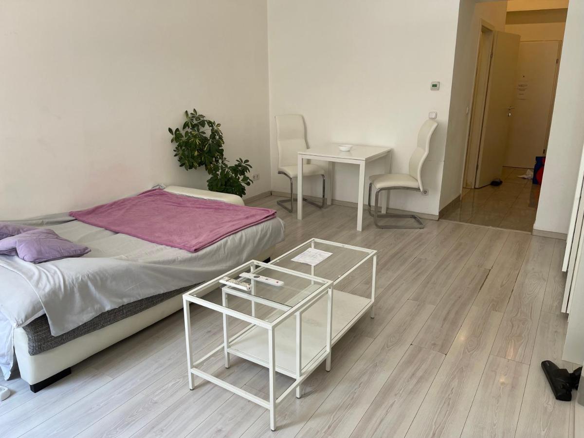 Hutteldorf Apartment Виена Екстериор снимка
