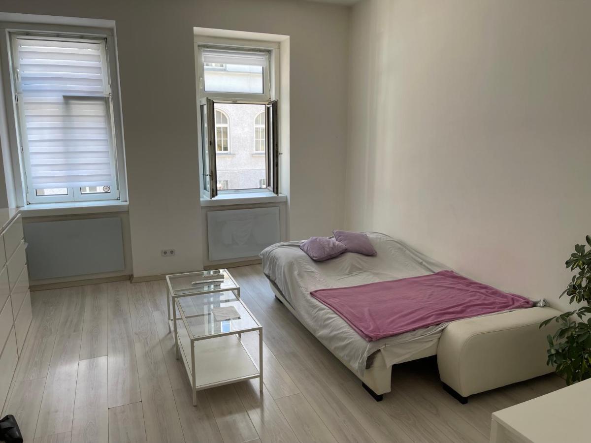 Hutteldorf Apartment Виена Екстериор снимка